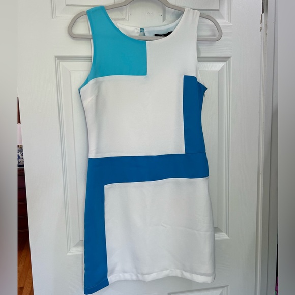 C. Luce Boutique Blue and White Shift Dress - Picture 1 of 8